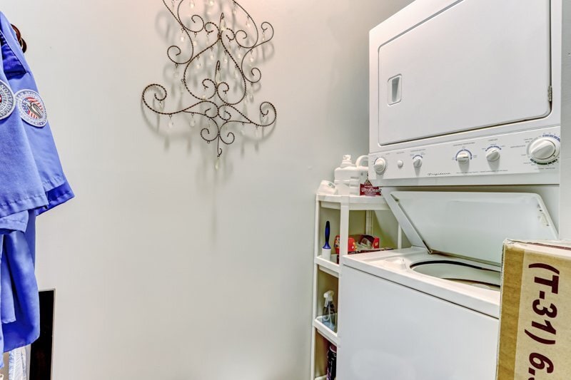 Building Photo - 1195 Milton Terrace SE