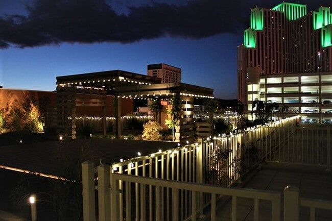Building Photo - At the Montage!!! 1 bedroom 1 bath luxury ...