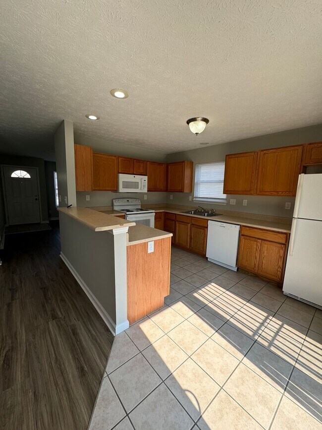 Building Photo - 3883-3887 Ledyard