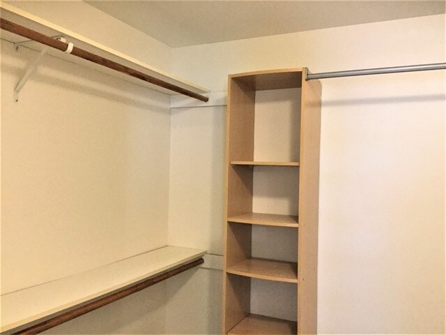 Building Photo - 5100 Balustrade Blvd SE