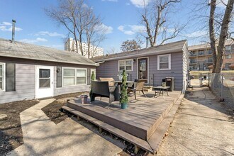 Building Photo - New Renovated Two Bed One Bath Home!!!