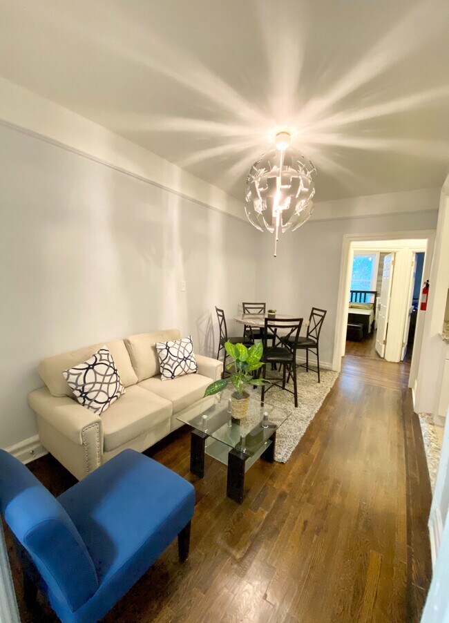 Primary Photo - Commonwealth ave