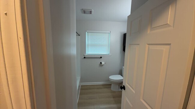 Building Photo - 39 Edgeview Heights Rd