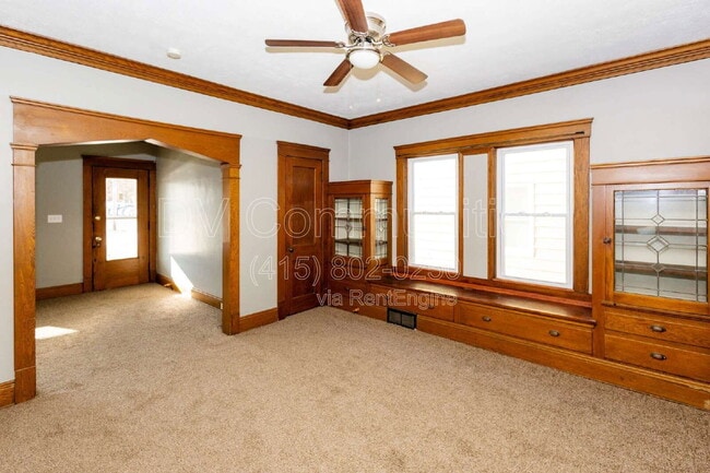 Building Photo - 3102 Montclair Ave