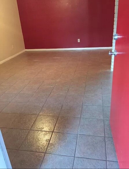 Building Photo - 1502 Allendale Rd