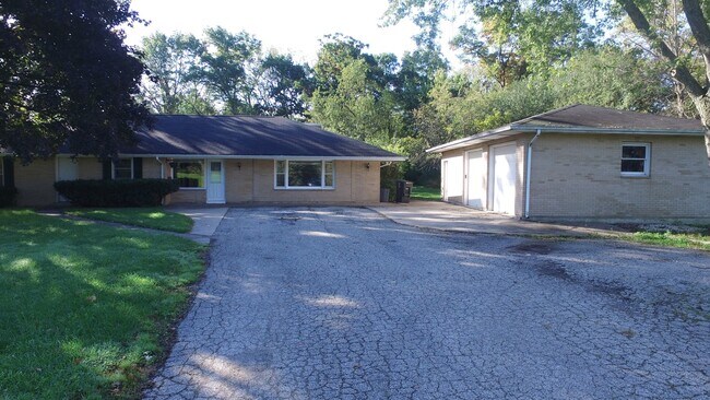 Building Photo - 1965 Buckley Rd