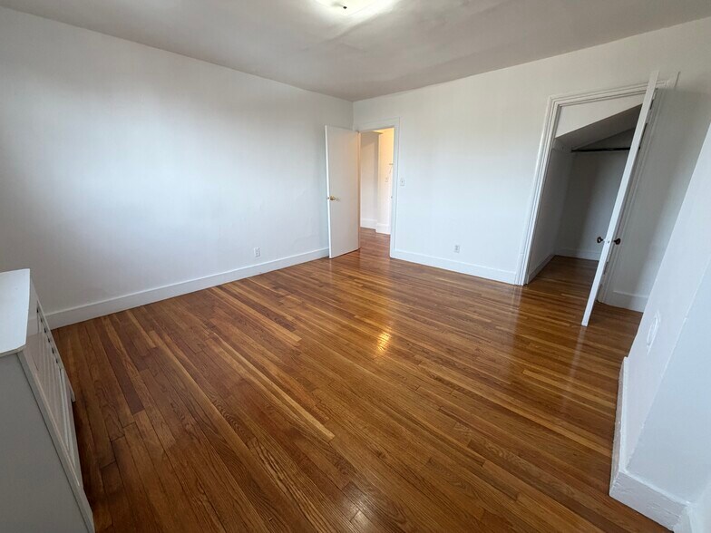 Building Photo - 28 Mount Vernon St