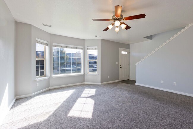 Building Photo - 602 Trejo St