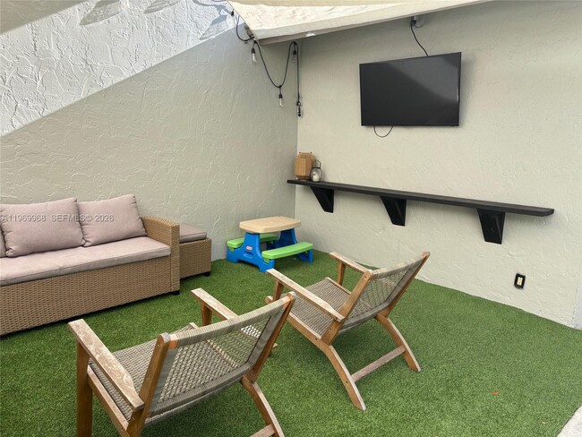 Building Photo - 11017 SW 113th Pl