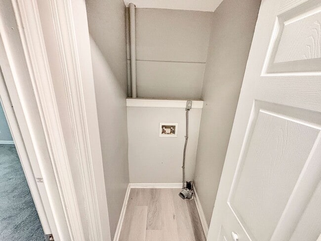 Building Photo - Updated and Charming 2BR/ 1 BA in Marietta!