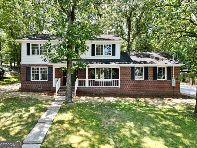 Primary Photo - 6 Westlyn Dr