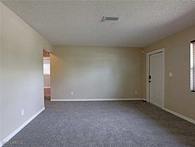 Building Photo - 3958 La Palma St