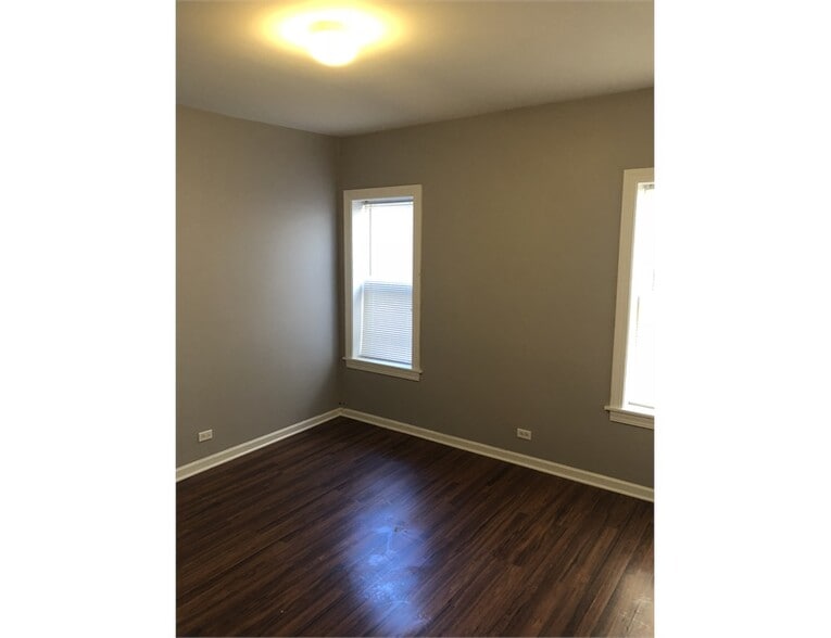 Bedroom - 7531 S Phillips Ave