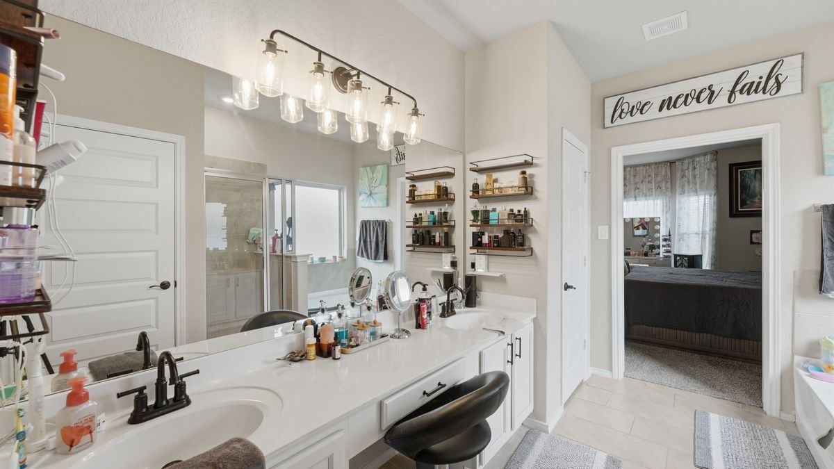 Building Photo - 2011 Sisyphus Vw