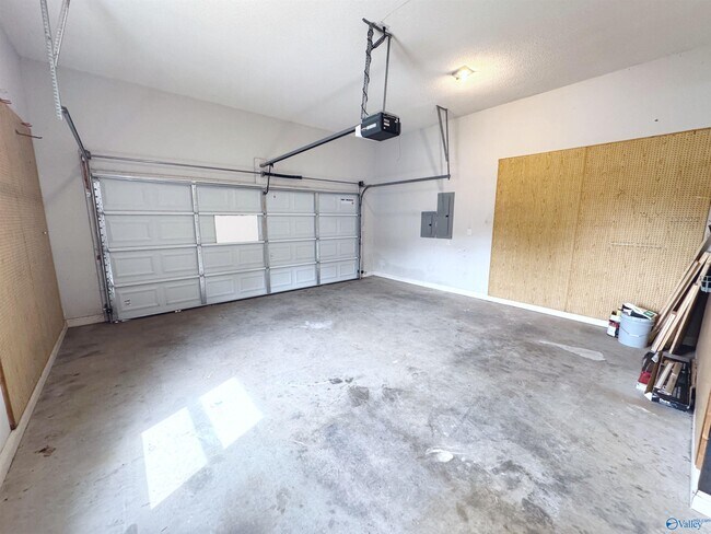 Building Photo - 192 Rosecliff Dr