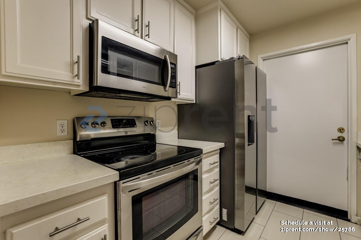 Building Photo - 821 Printempo Pl