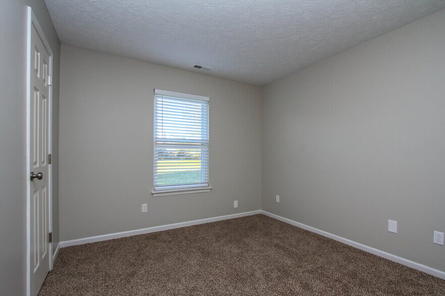 Building Photo - 12274 Van Spronsen Ct