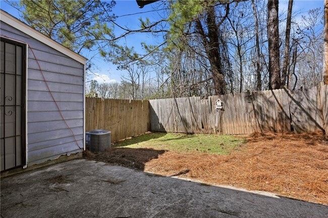 Building Photo - 858 Ohara Dr