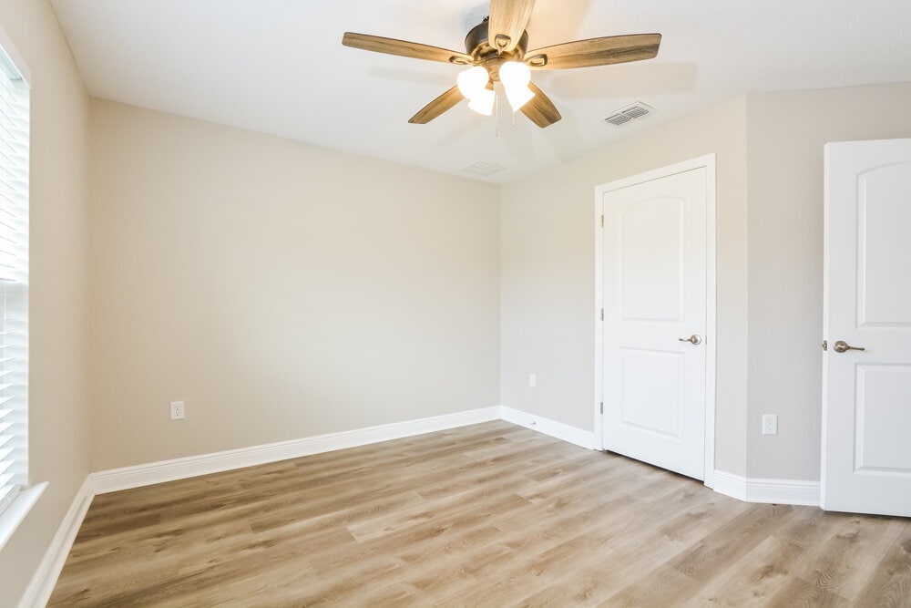 Building Photo - 7636 Sloewood Dr