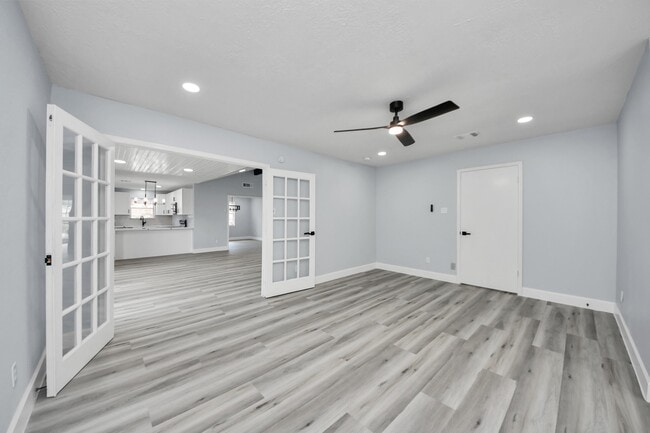 Building Photo - 9406 Vickijohn Dr