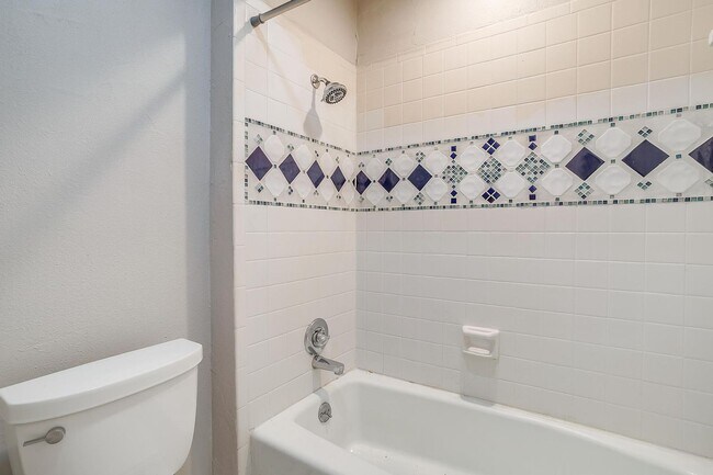 Building Photo - 5947 Chimney Wood Cir