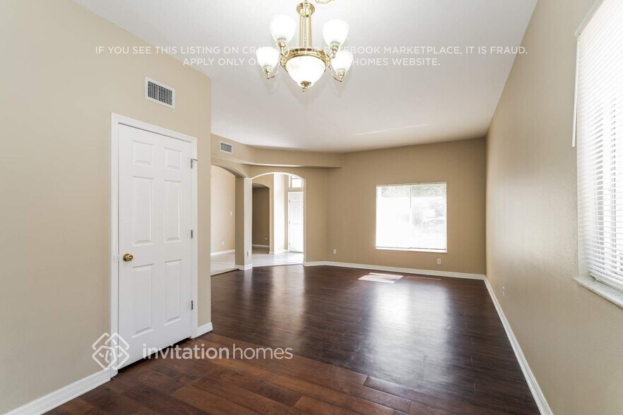 Building Photo - 11018 Sailbrooke Dr