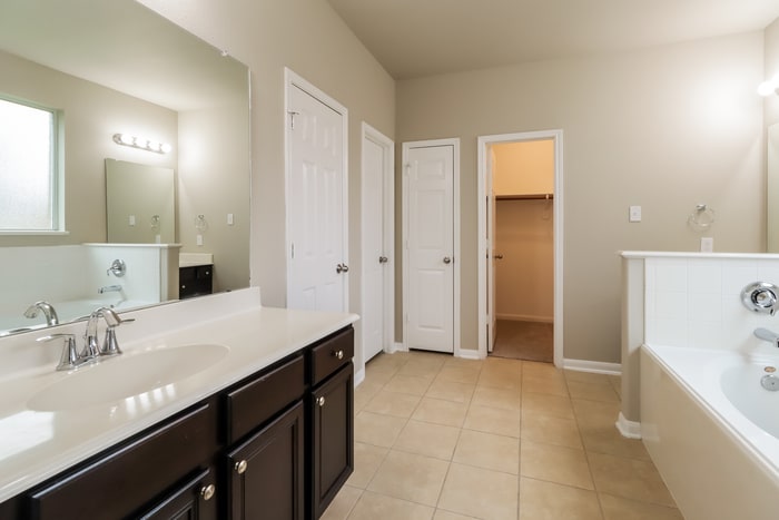 Building Photo - 16615 N Quadrant Ct