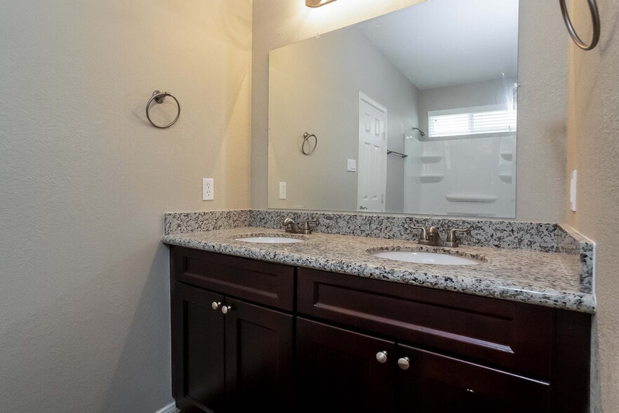 Building Photo - 21815 Octavia Way