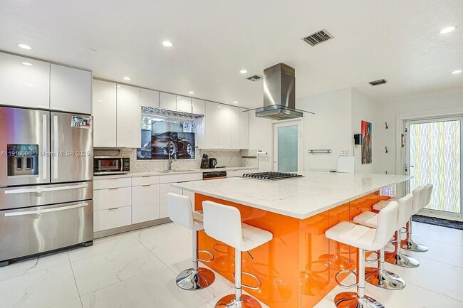 Building Photo - 963 Nautilus Isle