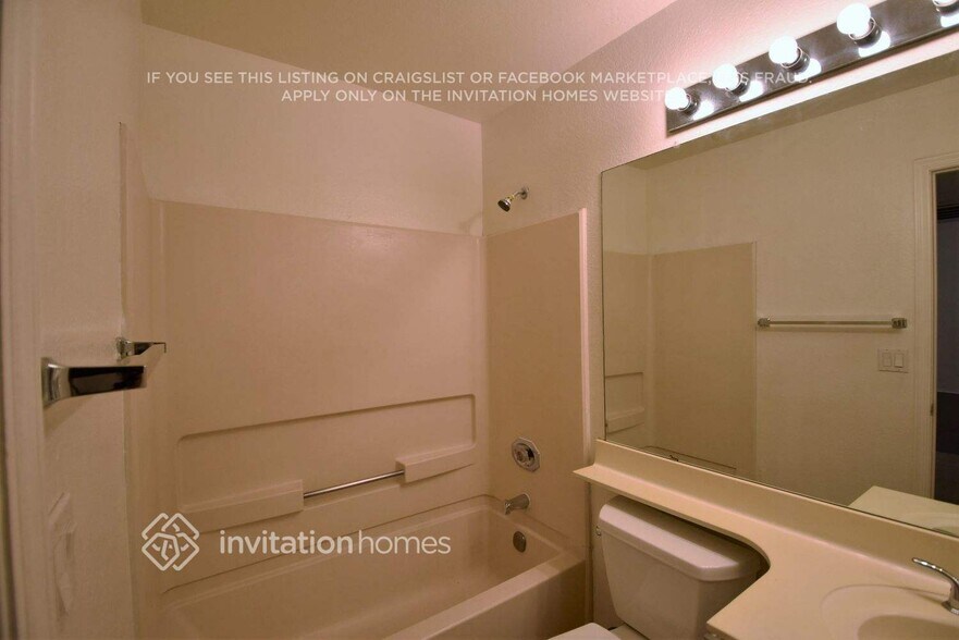 Building Photo - 4108 E Covina St