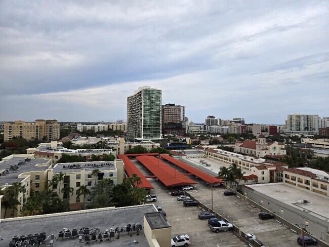 Building Photo - 651 Okeechobee Blvd