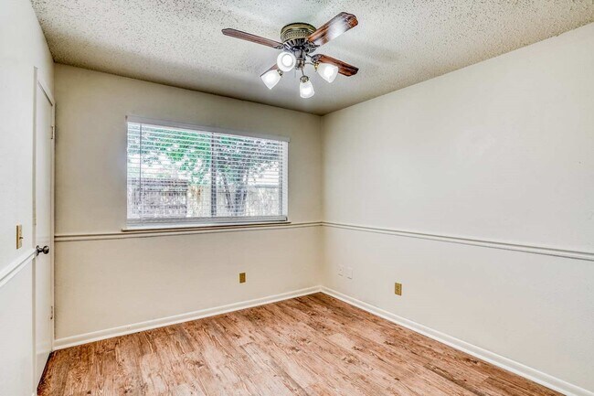 Building Photo - 22614 Powell House Ln