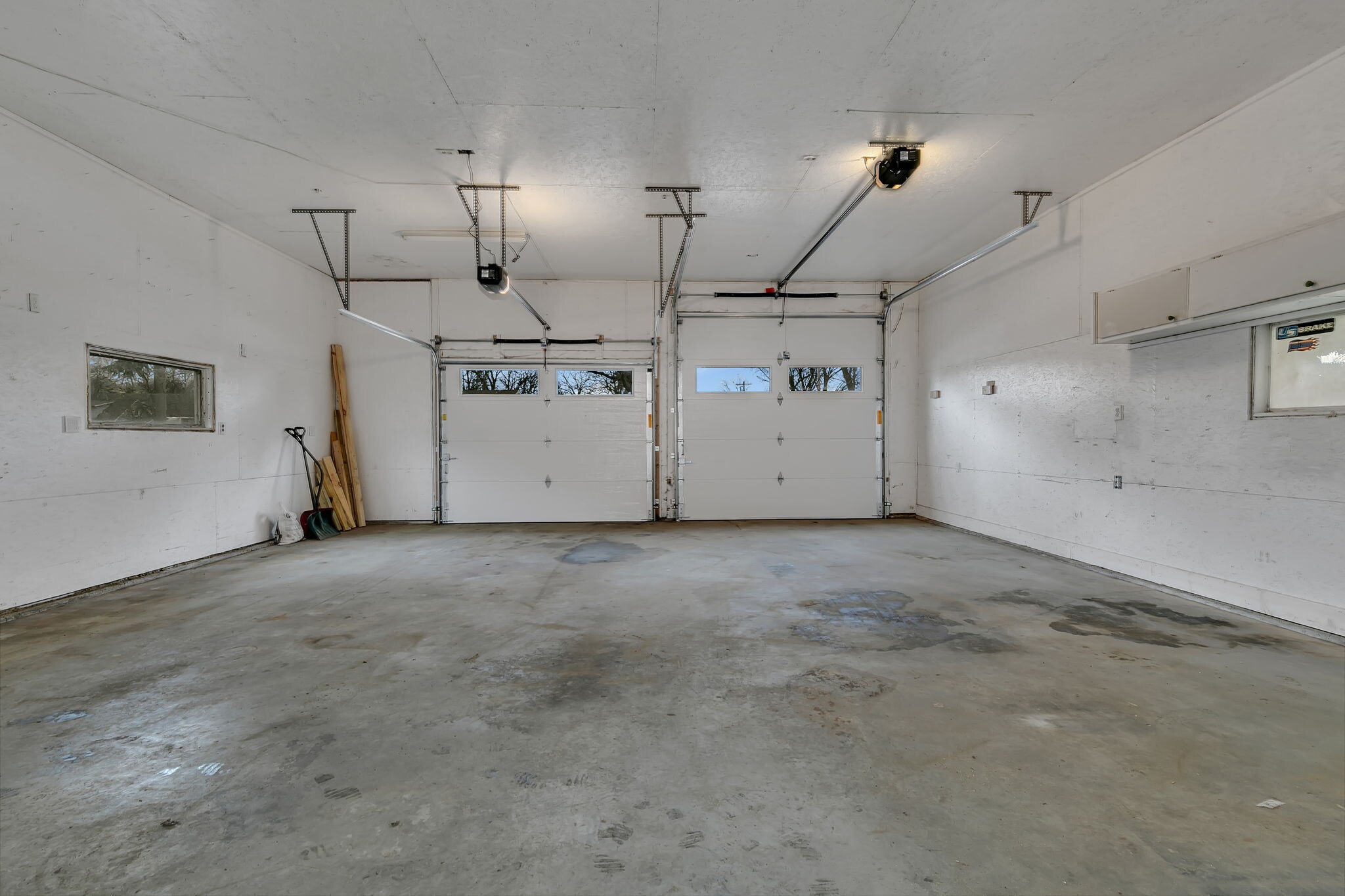 Building Photo - 355 Central Ave N