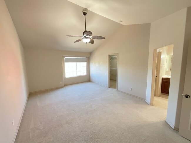 Building Photo - 4 Bedroom Home Available Near Barnes Rd & ...