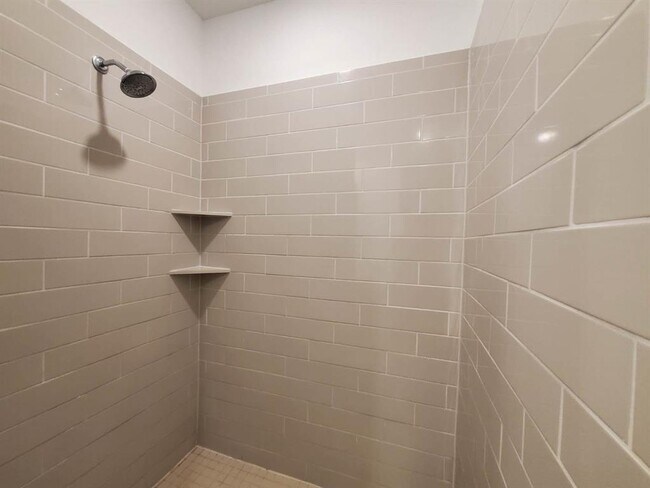 Building Photo - 22639 Sutherland Bend Ln