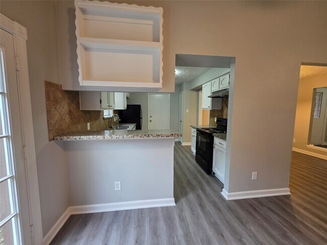Building Photo - 507 Leicester Ln