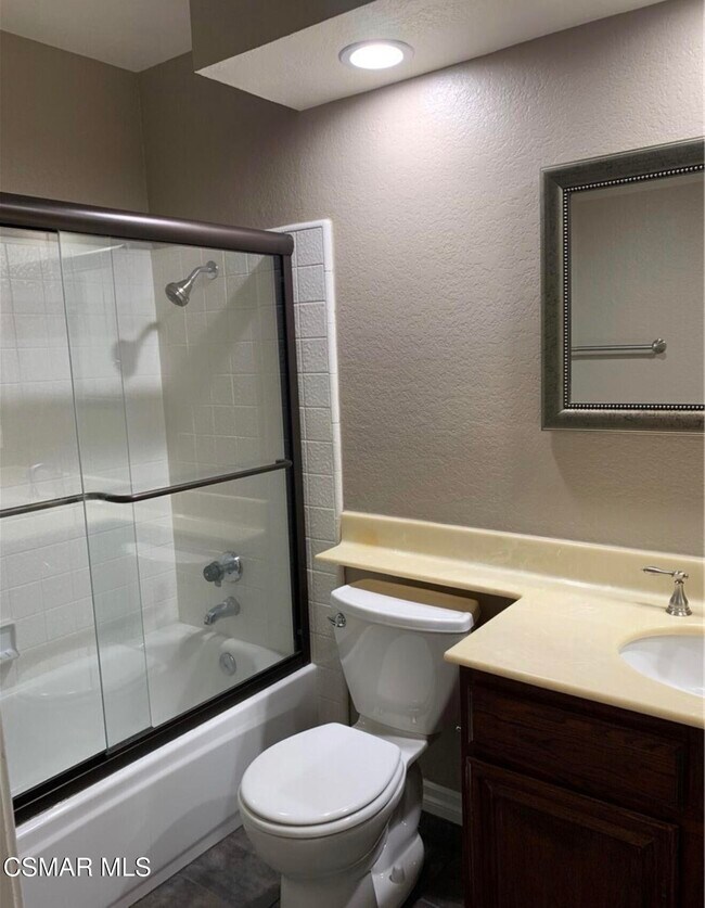 Building Photo - 852 Congressional Rd