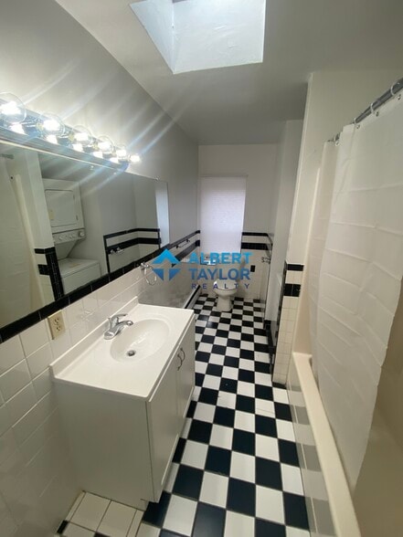 Building Photo - 24 Saint Cyprians Pl