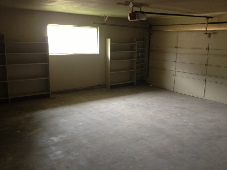 Building Photo - 2315 Warm Springs Rd