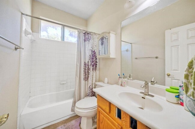 Building Photo - 3912 Coopers Hawk Cove