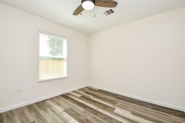 Building Photo - 3715 St Charles St