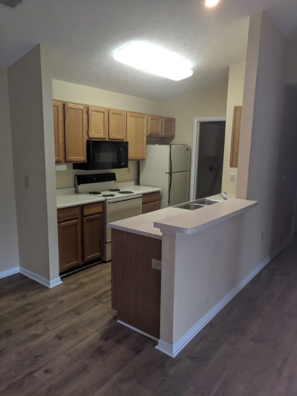 Building Photo - 8507 Island Pines Dr