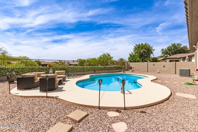 Building Photo - 3810 S Star Canyon Dr