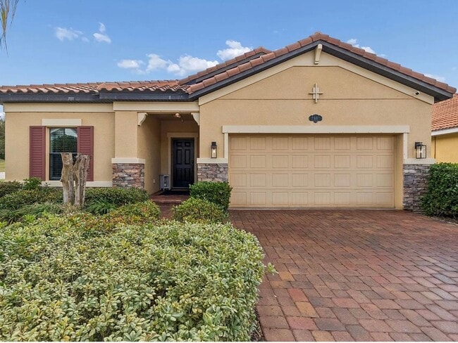 Building Photo - 3987 Sunset Lake Dr