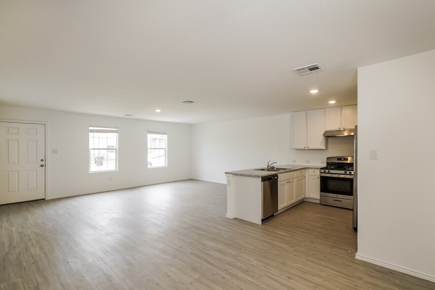 Building Photo - 4126 Southton Tarn