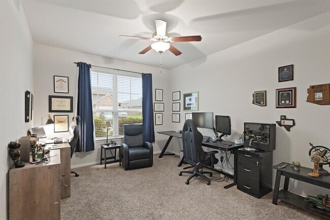Building Photo - 18018 Svensson Slade Ln