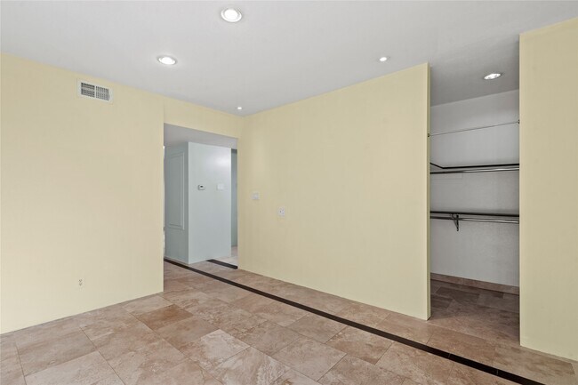 Building Photo - 4001 E NASA Pkwy