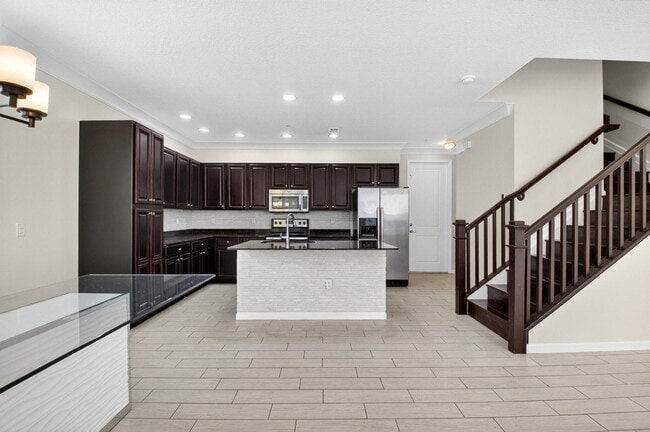 Building Photo - 4920 NW 15th Ave