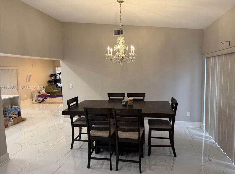 Building Photo - 20888 Sugarloaf Ln