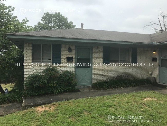 Building Photo - **** Move In Special****